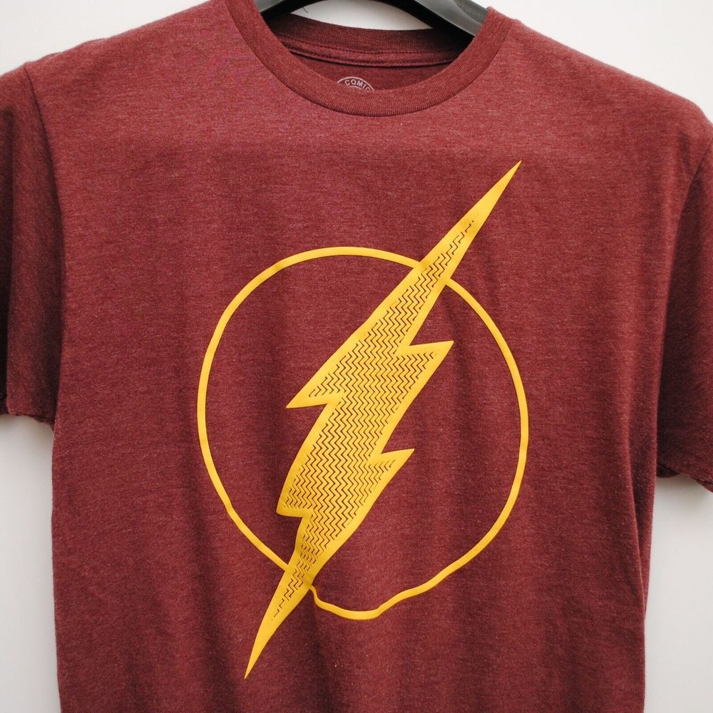 DC Comics T-shirt Short Sleeve Red Flash Cotton Superhero Size Medium